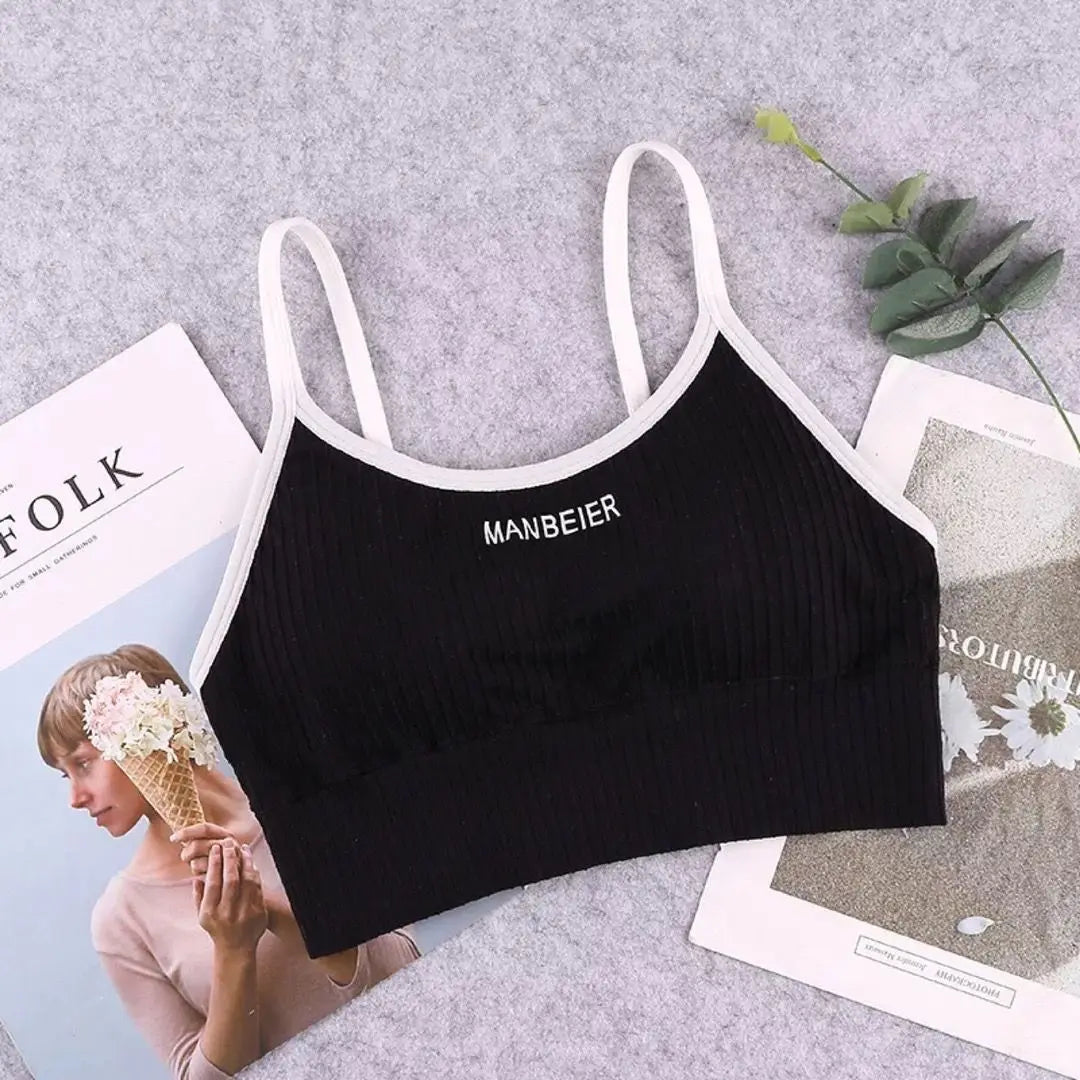 Soft Seamless Sports Bra – Comfortable Stretch Crop Top (Free Size)