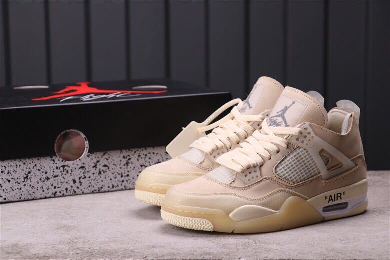 ESSENTIAL KIT COMBO LIMITED  EDITION