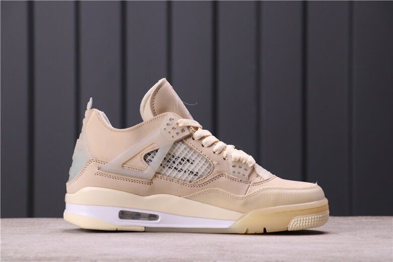 ESSENTIAL KIT COMBO LIMITED  EDITION