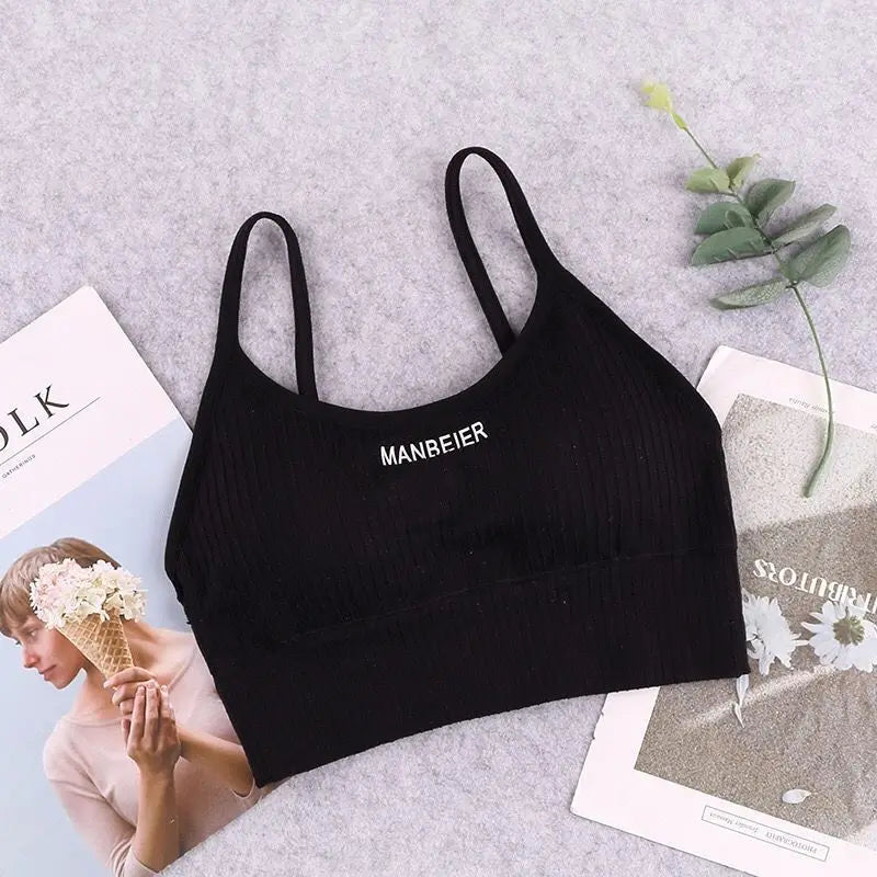 Soft Seamless Sports Bra – Comfortable Stretch Crop Top (Free Size)